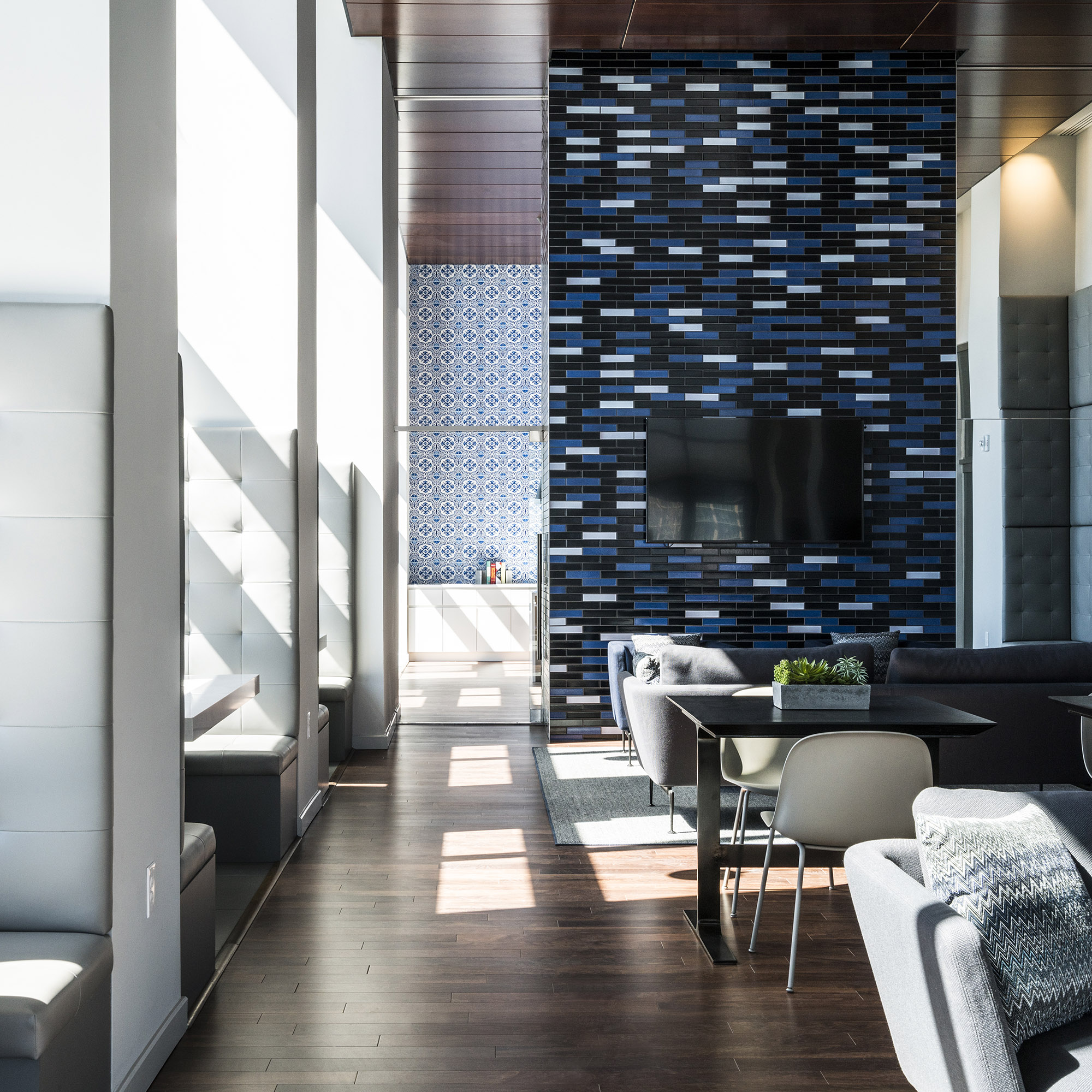 Journal Squared lounge